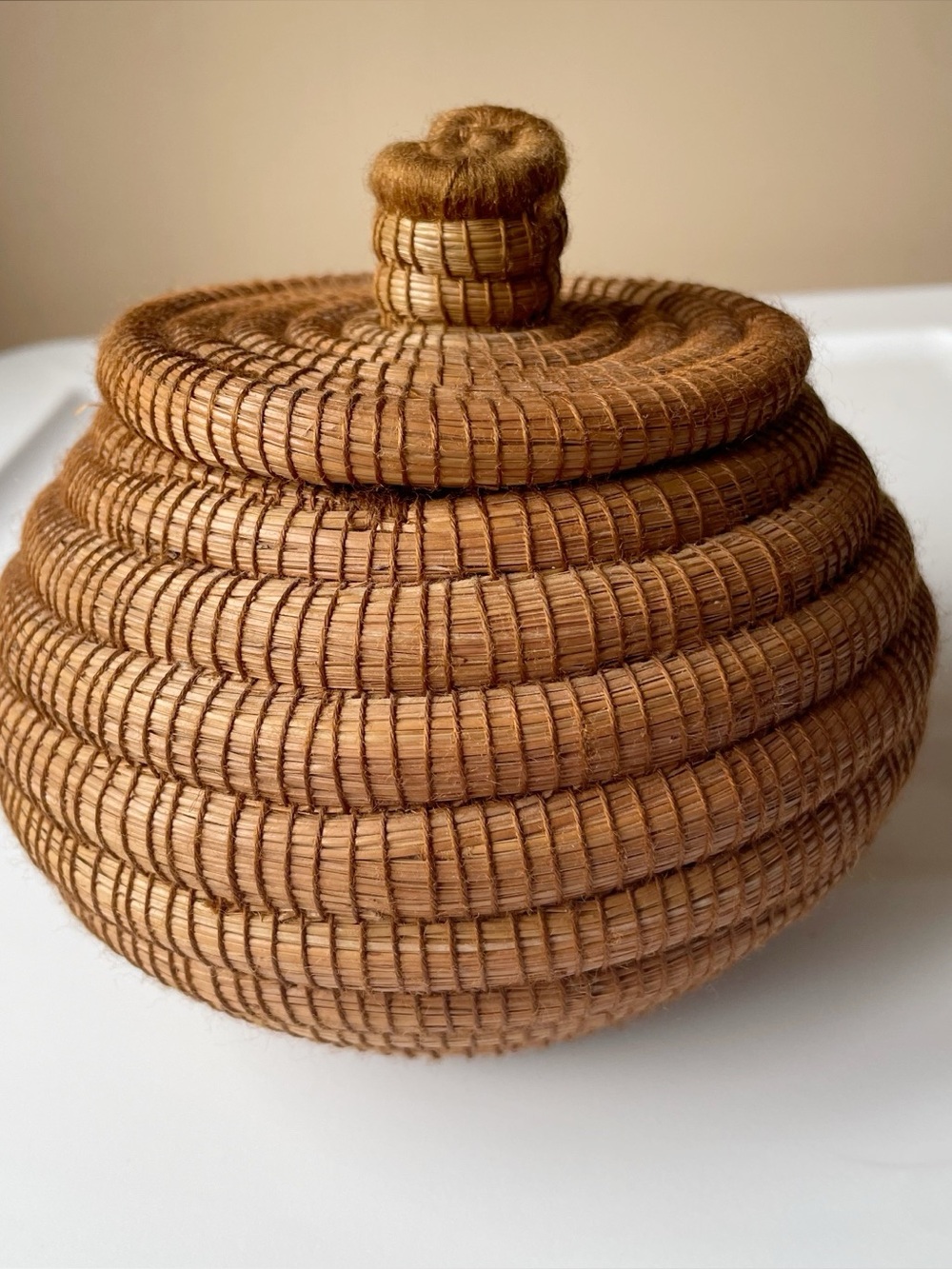 🆕 Small Pine Needle Basket with Lid